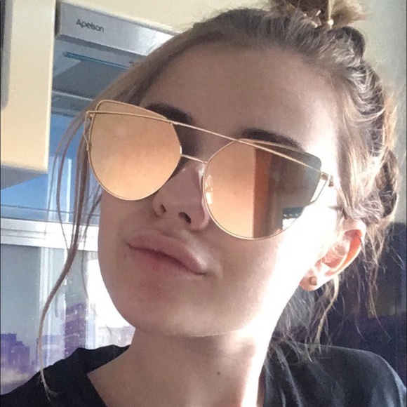 Mirrored Womens sunglasses cat eye accessories - Picture 5 of 7